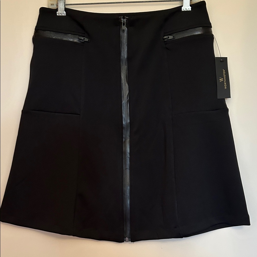 Worthington black polyester/spandex skirt zipper pockets/closure size 8 new/tags